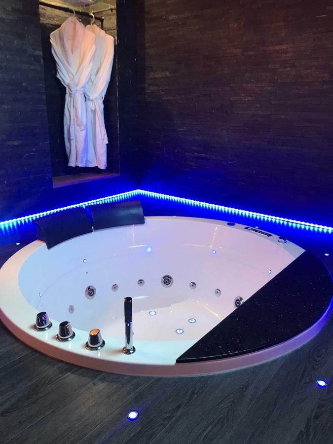 Le Chalet Loft And Spa Вийёрбан Экстерьер фото